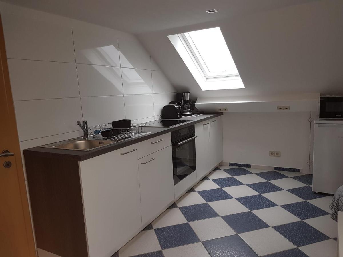 Ruhige Gemuetliche Ferienwohnung In Karlsruhe Daxlanden Fuer Monteure, Pendler, Geschaefsreisen, Wochenendreisen Exterior foto